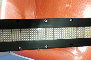 الشركات المصنعة لمعدات المعالجة بالأشعة فوق البنفسجية LED